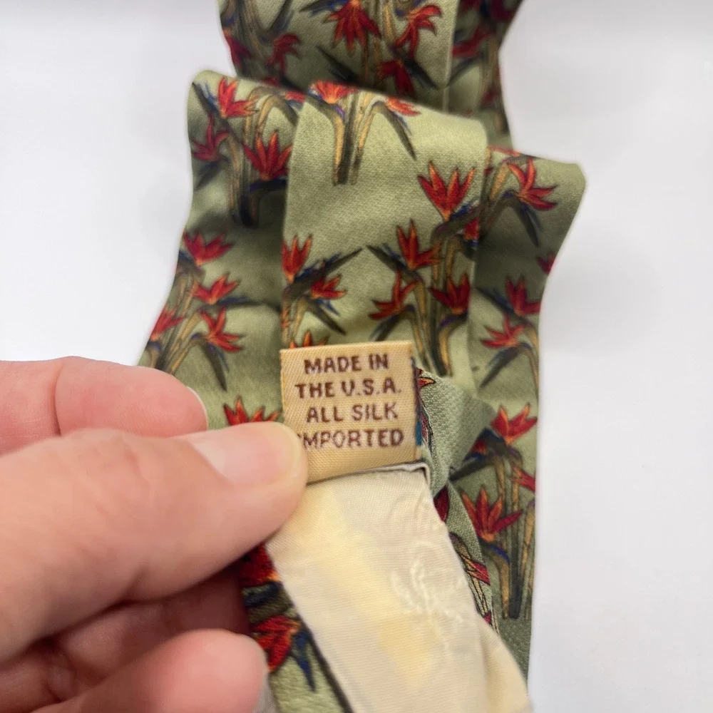 Tommy Bahama Necktie Mens OS Green Excellent Bird of Paradise Floral Silk USA